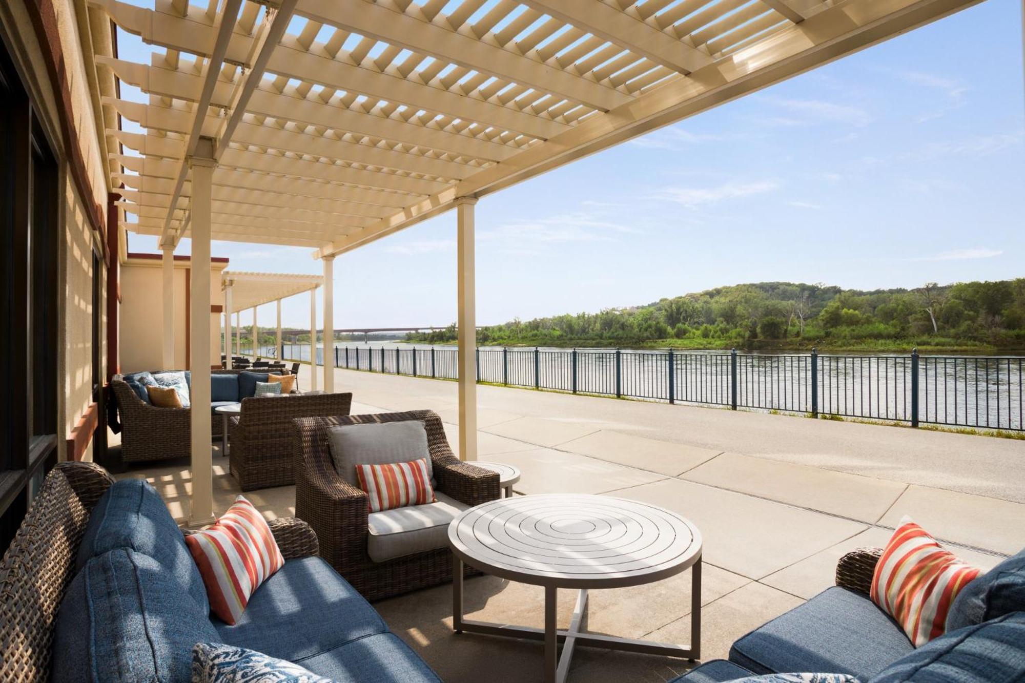 Holiday Inn Hotel & Suites Council Bluffs By Ihg Exterior foto