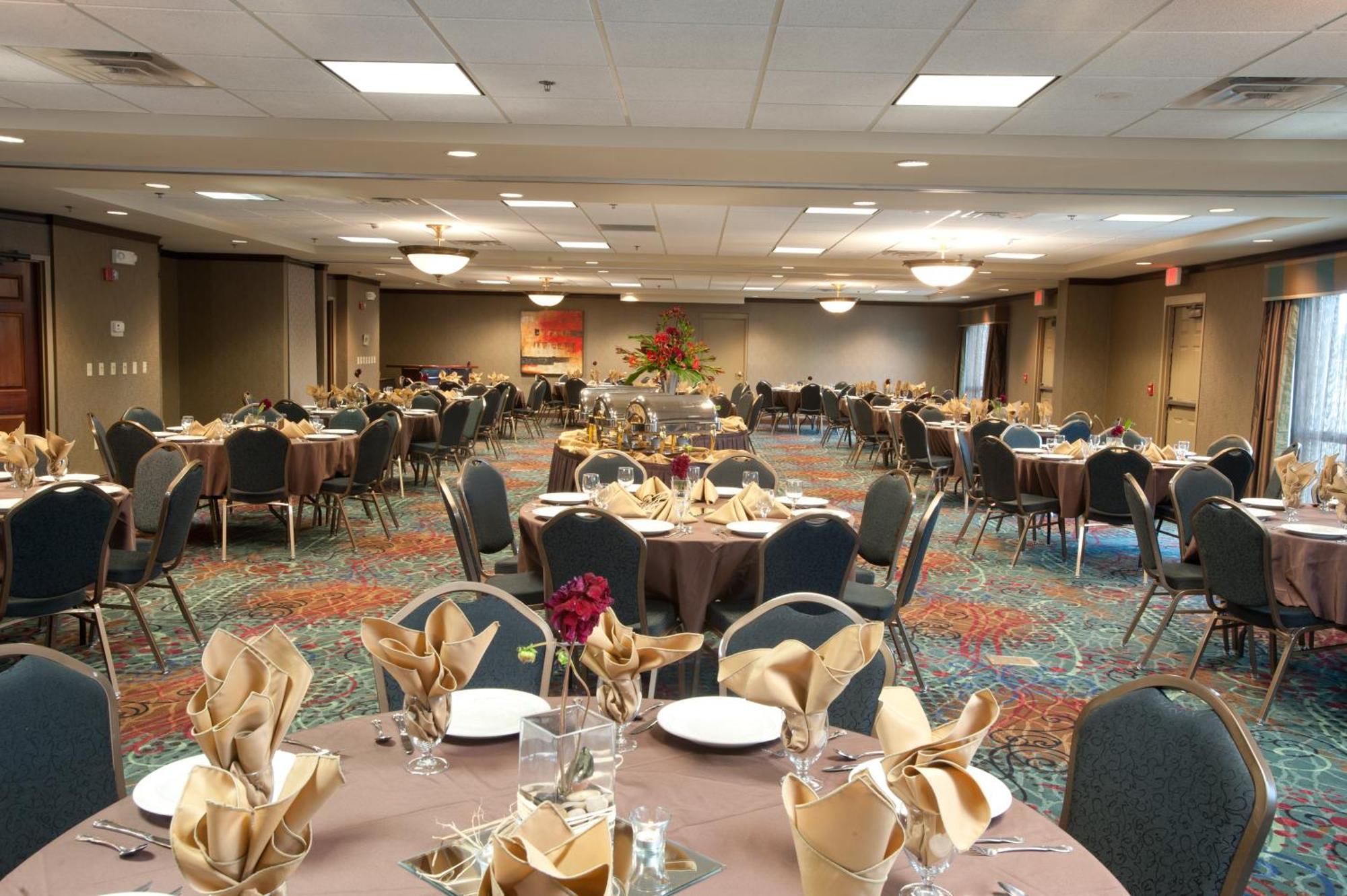 Holiday Inn Hotel & Suites Council Bluffs By Ihg Exterior foto