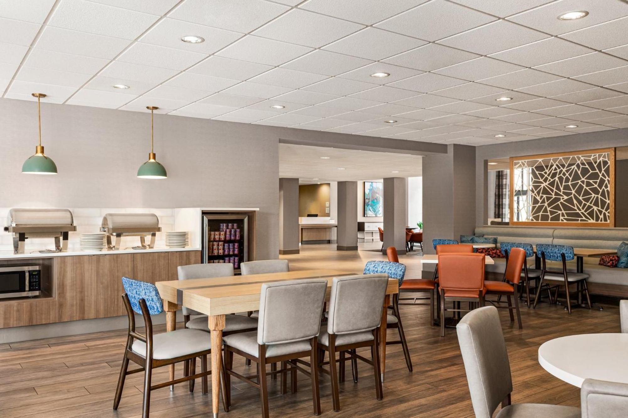 Holiday Inn Hotel & Suites Council Bluffs By Ihg Exterior foto